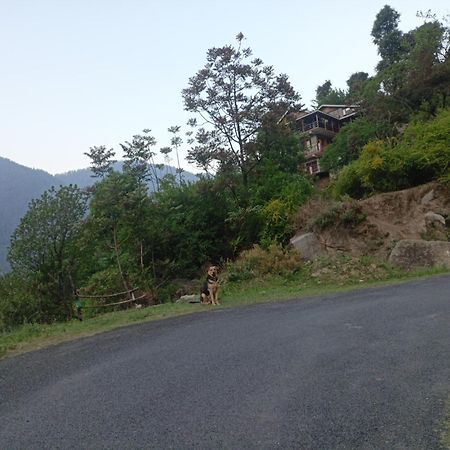 Tirthan Hilltop Home Stay Banjār 外观 照片