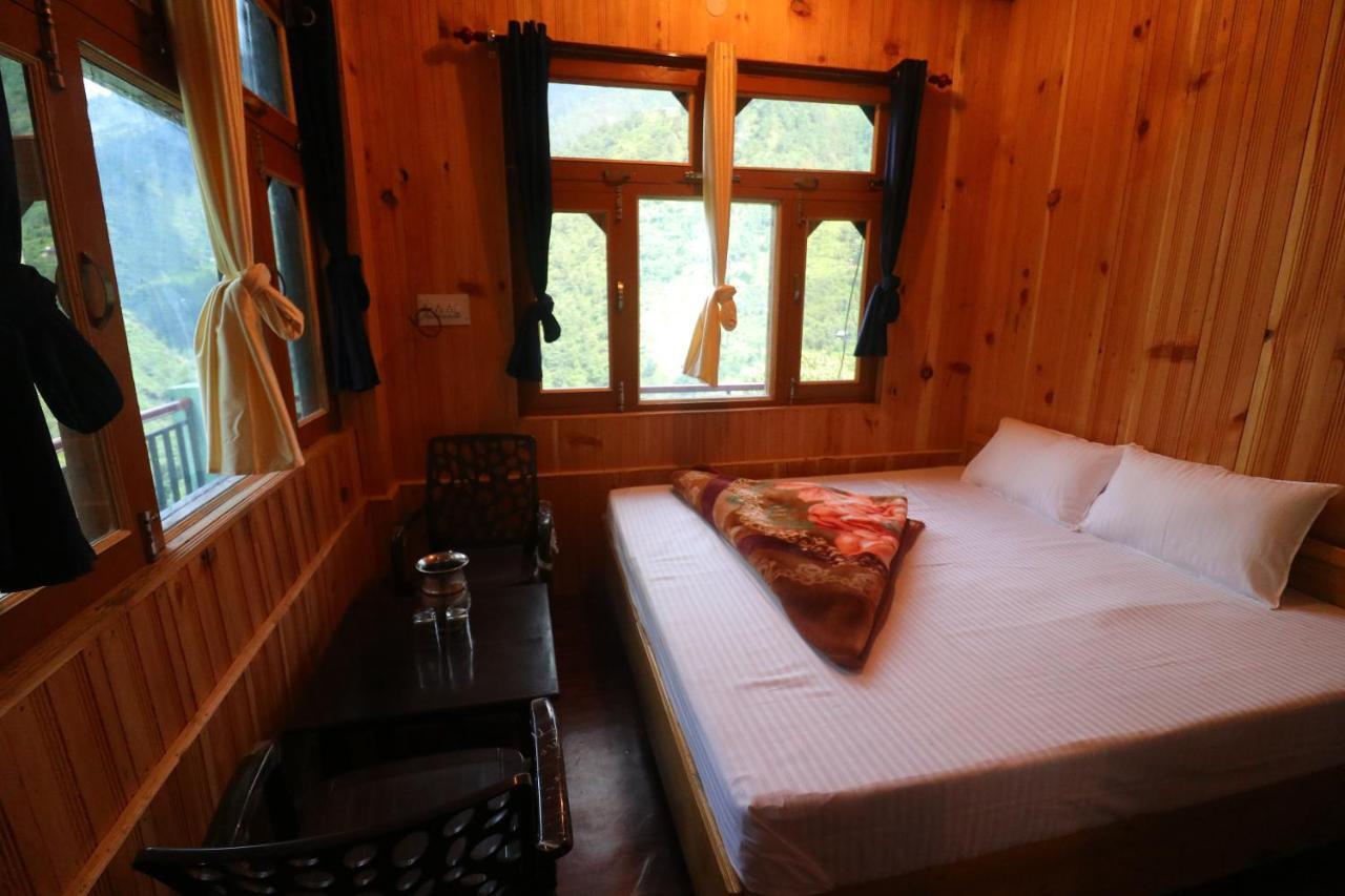 Tirthan Hilltop Home Stay Banjār 外观 照片